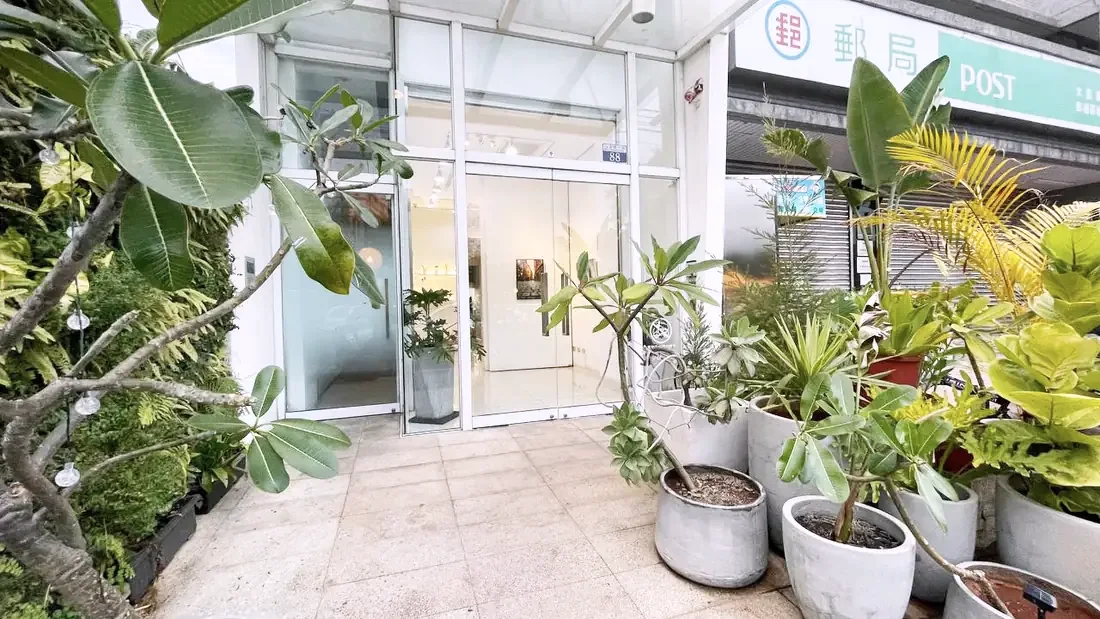 1樓展示型店面實景照片 2